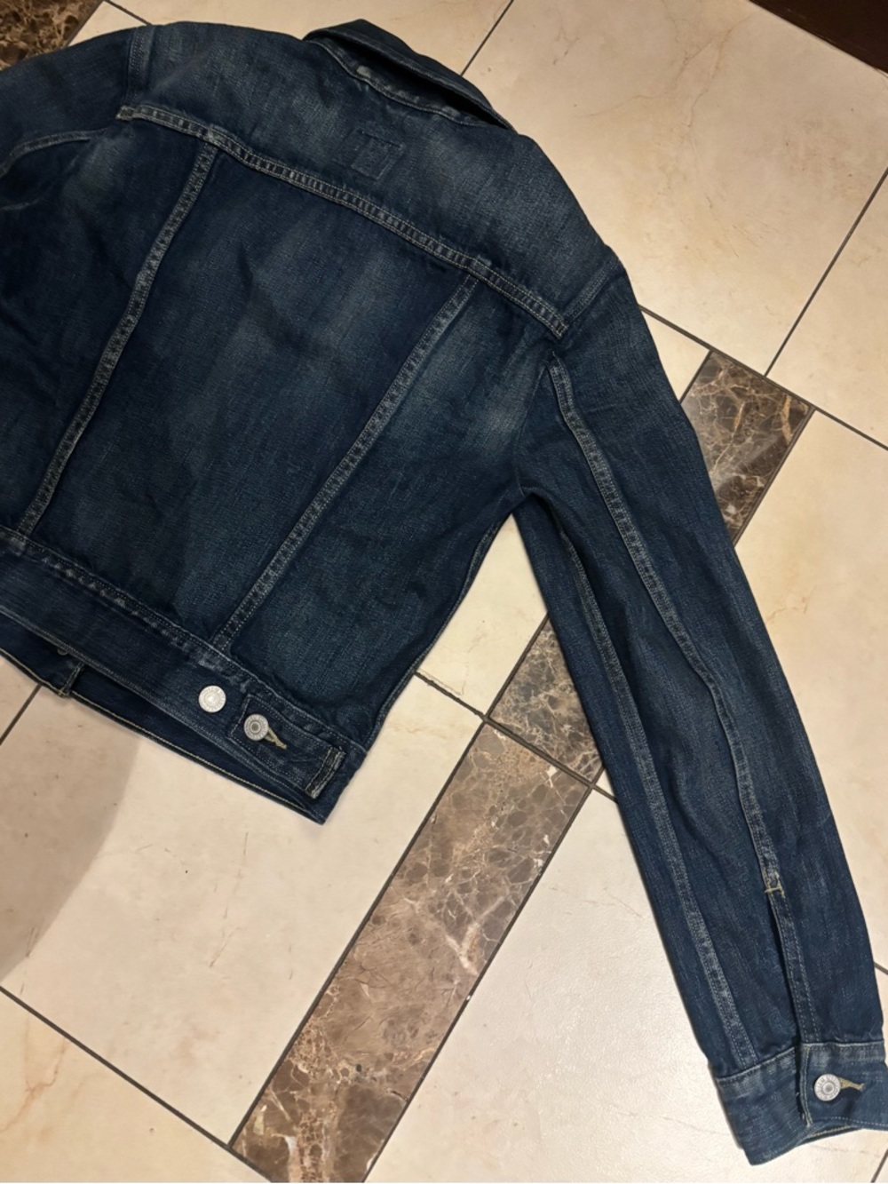 Levi's Dark Blue Denim Jacket with Button Front - Picture 4 of 6